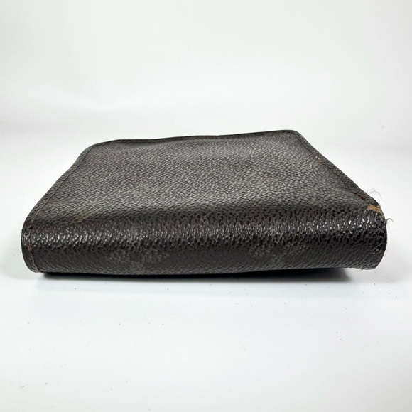Louis Vuitton Wallet - Picture 5 of 9